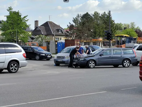 66f9faa5665d4f71ad10630e16a6649b