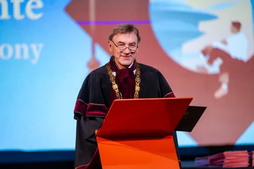 265aa8d4f3bb38b35a44e3bfd66dd095