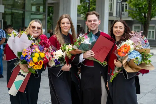 fce28ff6cb56d8cfc5b3ca1d4356e19c