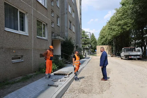 240a7949f13b817345020387fdaf9e10