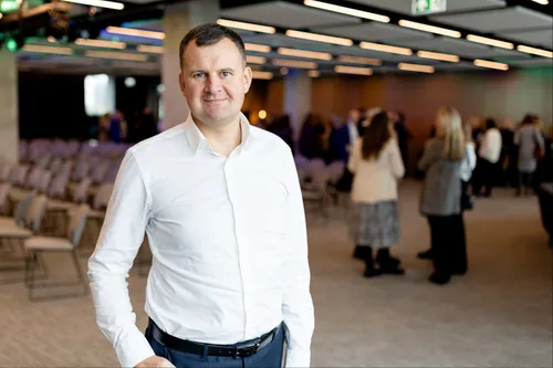 260e8fbd9ecc6a3bf2bb75451beb3d90