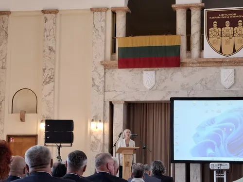 404909a2e028edff6924903fe5d4419c scaled