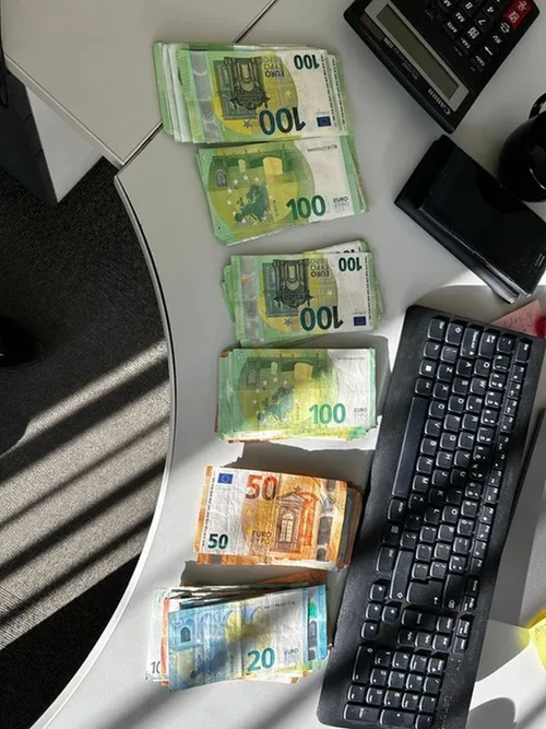 4b51358e8a724dd9832262ac67a880d7