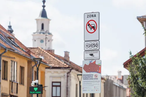 Automobilių taršos mokestis senamiestyje / R. Tenio nuotr.