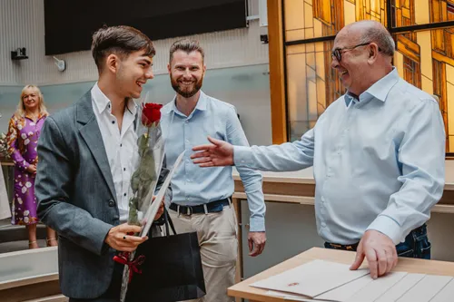 780a471db8ac63f403c9b90a4b301c14