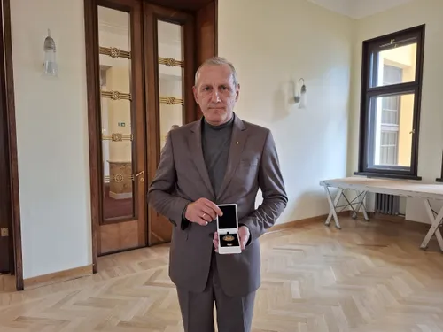 fc94700dfda5e09c83540eb1be2cea4c scaled