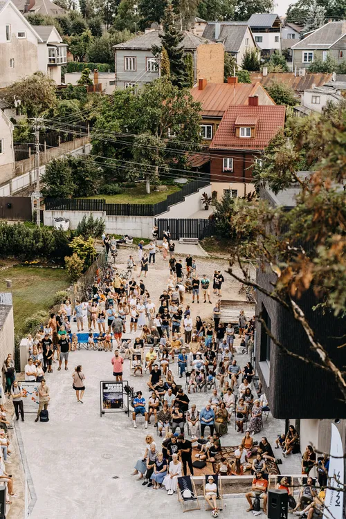 Renginių ciklas „Kultūra į kiemus“ Žaliakalnyje.