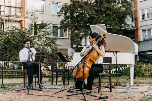Festivalis „Kultūra į kiemus“, Trio agora.