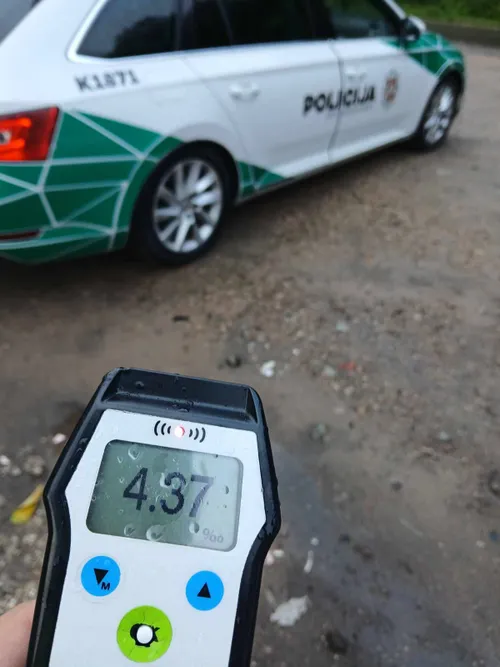 b9a7ac65e606677fdb33f118217ad76f