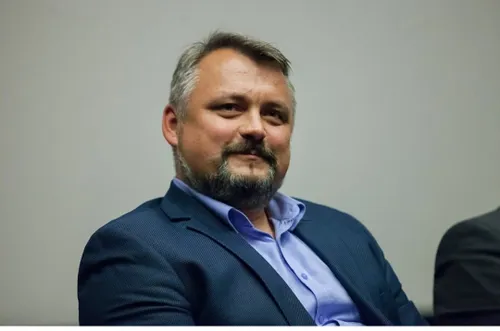 023e74833526806f5eeb3248ff76b32e