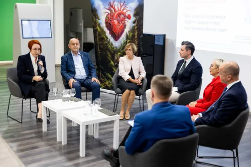 2dc83df8acff42aeb22c52e3373eea55