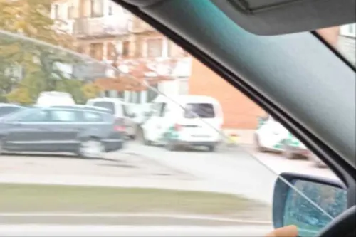 76a964c1e7620fa3f71d2fd49ffe3b37