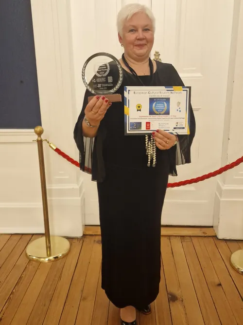 cdfb2e686e1b23294bd9702e307e1f2e