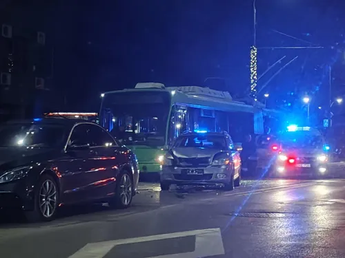 f22521a60947bfc570c8148c3383ad34