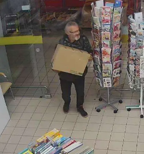 32be7b44b3eb70db2b08559f43aed23c