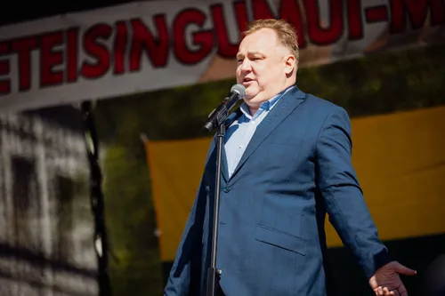 20250427slis5490 scaled