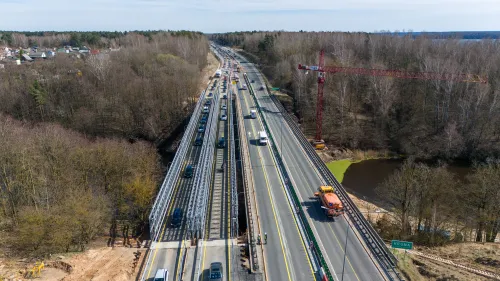 Atidarytas eismas metaliniu Krunos tiltu magistralėje Vilnius-Kaunas / Kas vyksta nuotr.