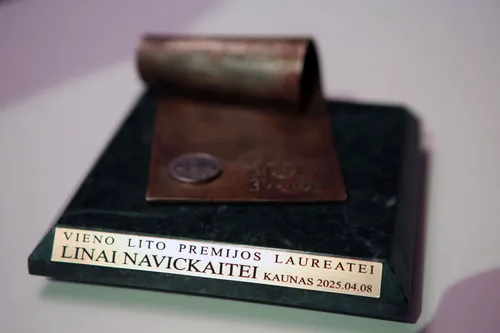 Vieno lito premijos įteikimas / M. Patašiaus nuotr.
