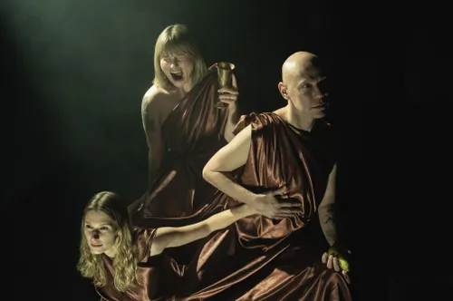 Spektaklis Pažadink savo vidinę deivę-nuotraukos Donato Ališausko-3-min