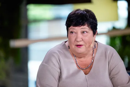 19f826b2 3979 4d12 ad10 94164411b0cf