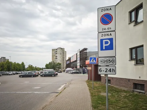 Šiaurės pr. 8D parkavimo aikštelė / R.Tenio nuotr.