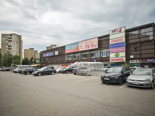 Šiaurės pr. 8D parkavimo aikštelė / R.Tenio nuotr.