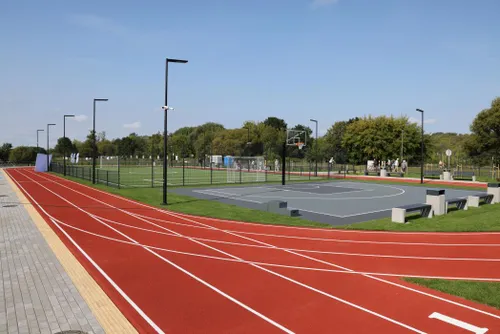 Kačerginėje atidarytas stadionas / KRS nuotr.