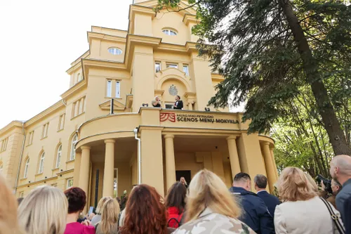 Atnaujinta M. Petrausko scenos menų mokykla / R. Tenio nuotr.