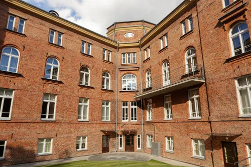 Atnaujinta M. Petrausko scenos menų mokykla / R. Tenio nuotr.