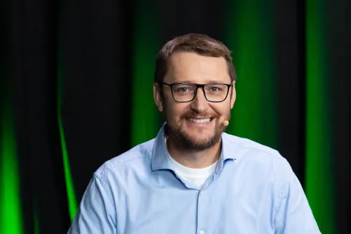 8435f2d2 d9f9 48e8 a05e 7fc03d74fa95