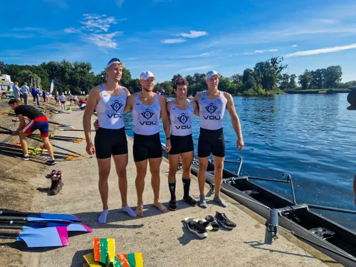 8efb9c42 a05f 4e95 9f6b b4a99e1927d6