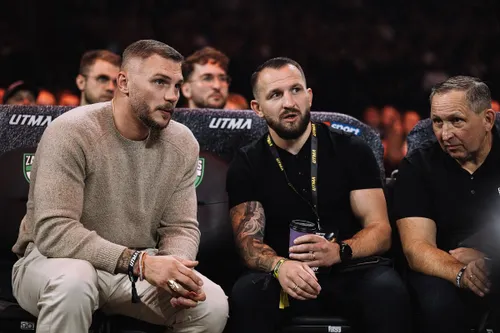 d5ce0860 3a93 41d4 9c15 9375a3605059