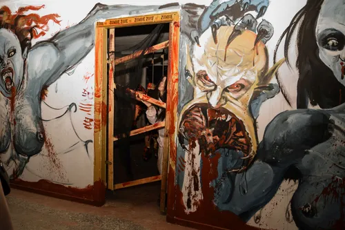 Kauno rajone įsikūręs siaubo parkas „Deadtown“ / Organizatorių nuotr.