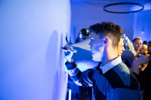 d6d73ae2 fe5d 4e33 aabd 8d47e38f0aad