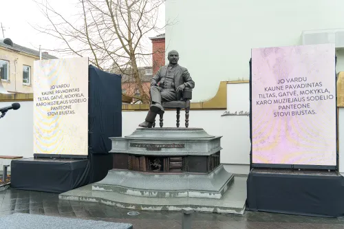 Petro Vileišio paminklas / R. Tenio nuotr.