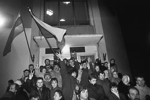 eac99b97f5e8de91102f6f7ab2c91fcd