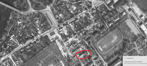 Kareivinių g.20 sklypo ortofoto 1995-1999 m., pažymėtas raudona spalva, (Geoportal.lt ekrano nuotr.)