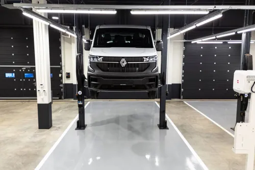 „Sostena“ automobilių salonas Kaune / Organizatorių nuotr.