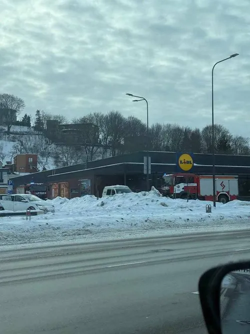 Tarnybų sujudimas Jonavos gatvėje
