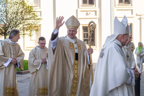 Kauno arkivyskupijos arkivyskupas K. Kėvalas, 2025 m. Velykos / A. Čisler nuotr.