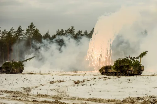 Lietuvos Kariuomenės artilerijos sistemos „PzH 2000“ pratybose Pabradės poligone, 2021 m. / V. Stonio nuotr.