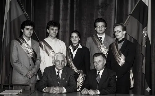 Korporacijos „Neo-Lithuania“ valdyba 1990 m. / Organizatorių nuotr.