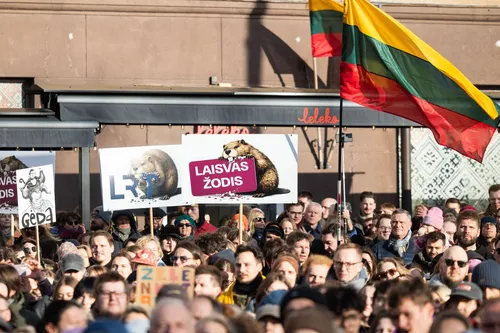 Protestas „Šalin rankas“