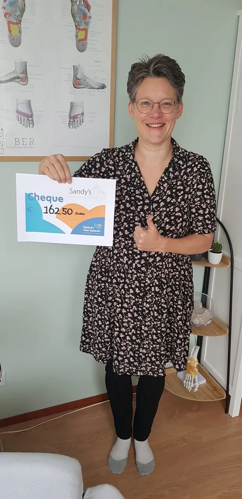 sandyspraktijk met cheque
