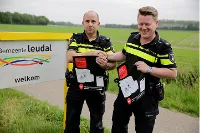 politieagenten op de gemeentegrens