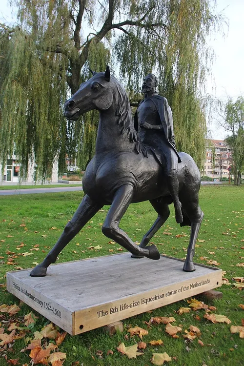 standbeeld van philips van horne 18