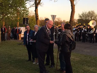 whatsapp image 201605043