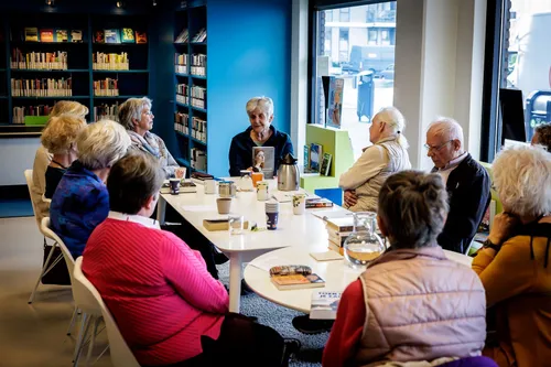 obgzkoffieenboekelst66c456098f90f