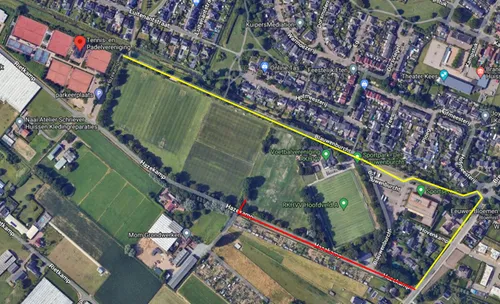 Bouwroute (rood) en verkeersomleiding fietsers (geel)<br>