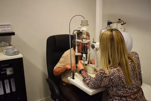 Oogmeting door eigenaresse Chantal Jansen<br>